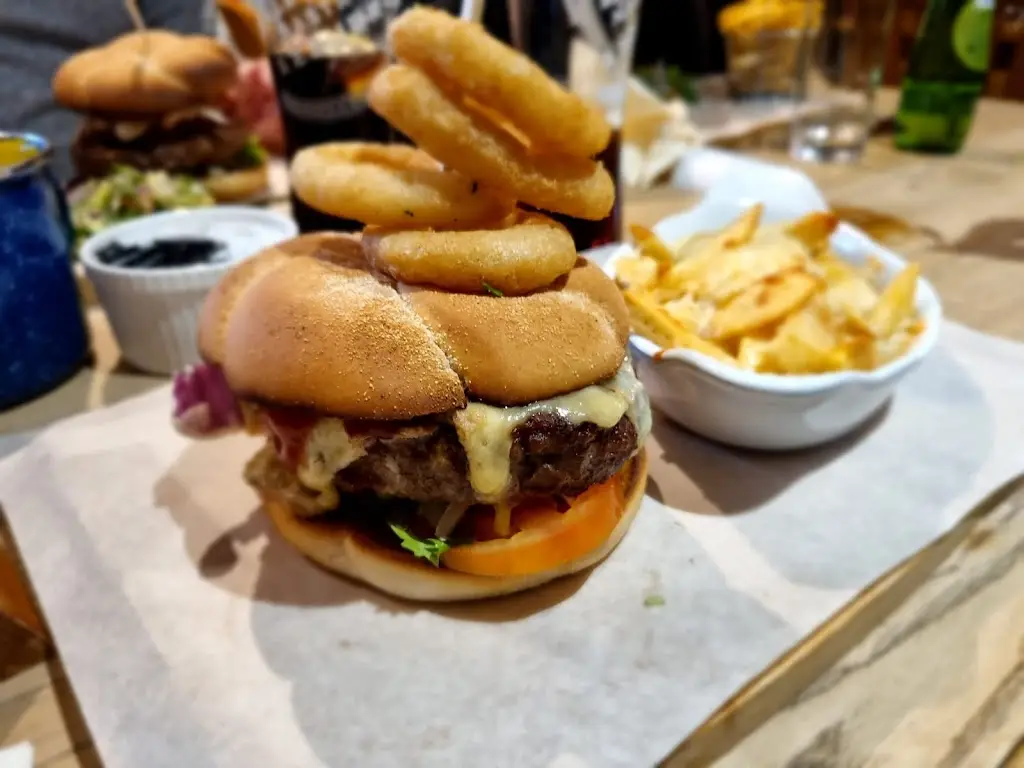 The Greyhound - Rock Pub_Blandford Forum_slider_image_3