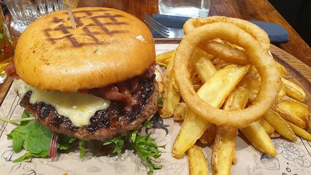 Jerry's Steakhouse, Cafe and wine bar_Blandford Forum_slider_image_2