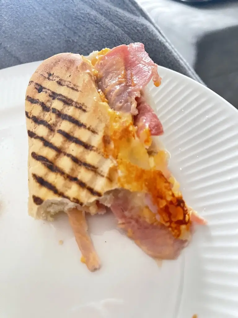 Miss Queenie_Three Kings Restaurant_Blandford Forum_review