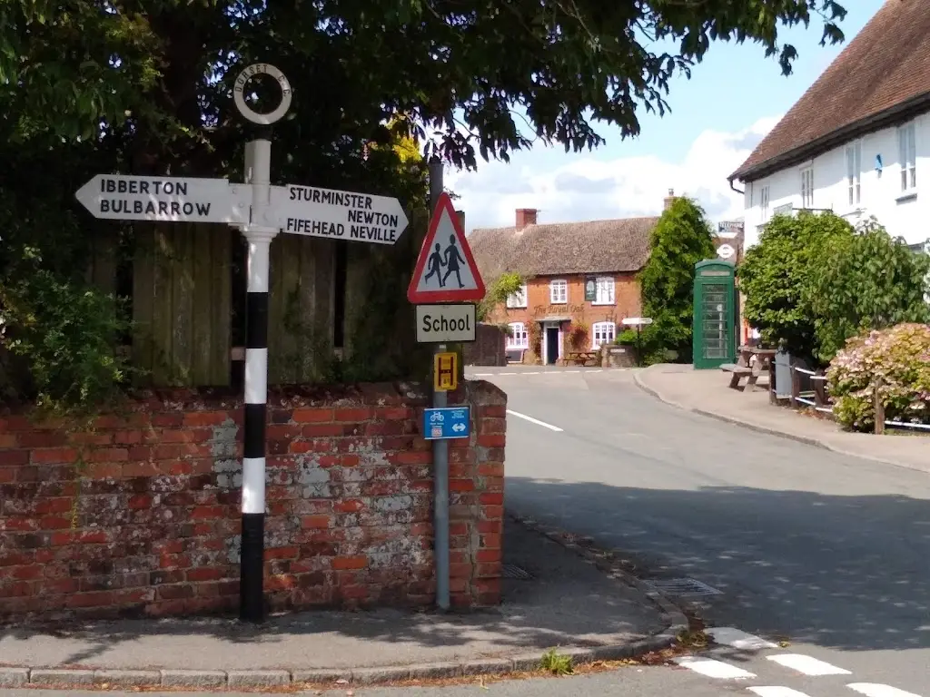 ThePatDunn_The Royal Oak - Traditional Pub_Blandford Forum_review