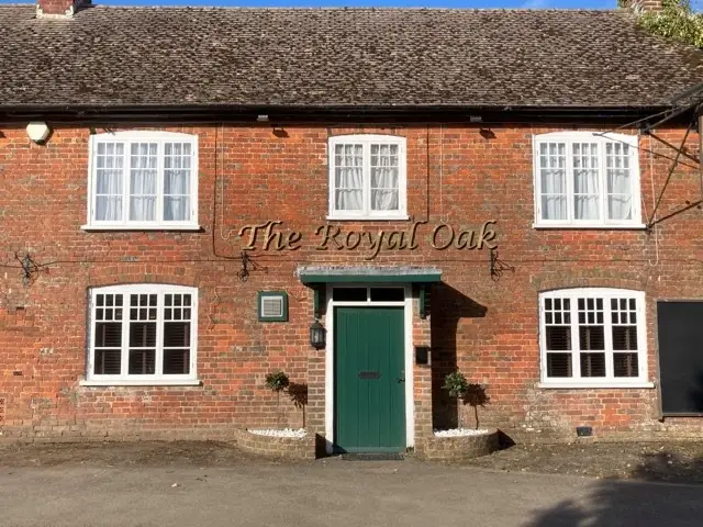 The Royal Oak - Traditional Pub_Blandford Forum_slider_image_2