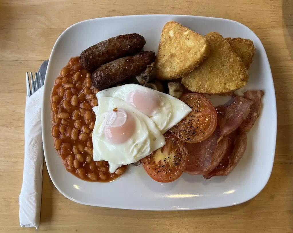 Suzanne Styles_Clubhouse 1896_Blandford Forum_review