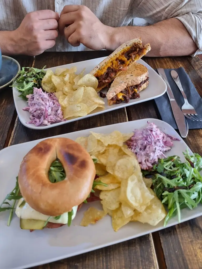 Linnea Schmidt_The Coffee Cabin_Bishopstoke_review