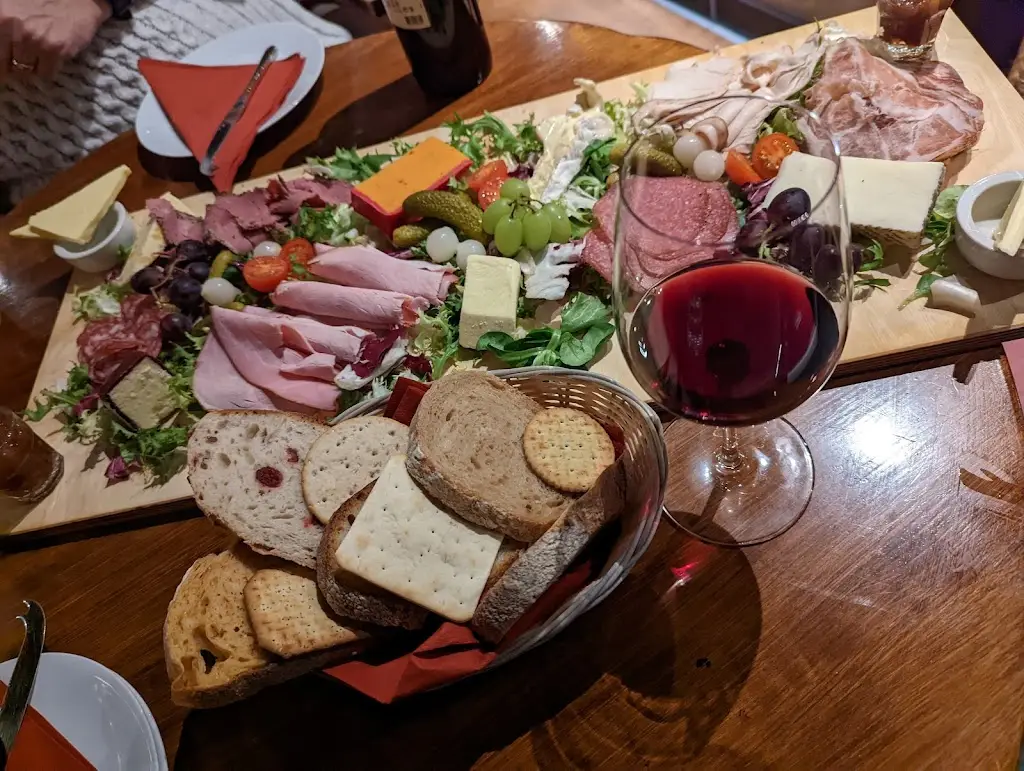 Anna McClarnon_The Chalet Sizzler_Bishopstoke_Bewertung