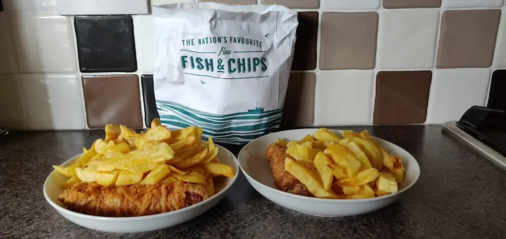 Menu_Vic’s Fish Bar_Bishopstoke_image_6