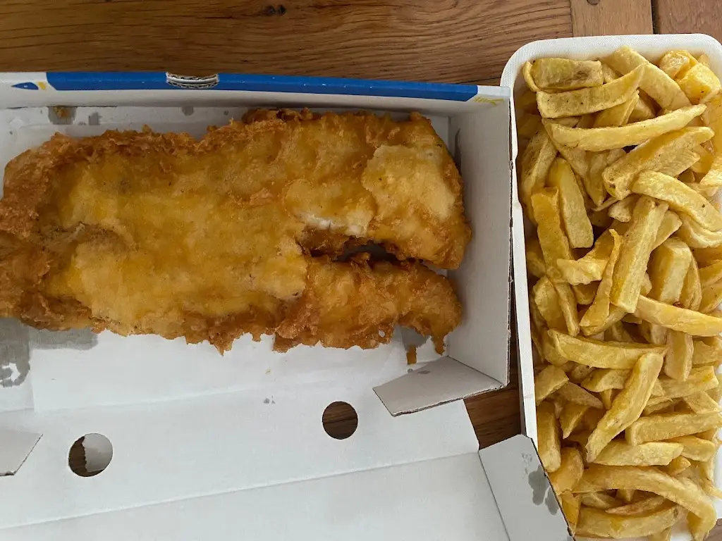 Vic’s Fish Bar_Bishopstoke_slider_image_3