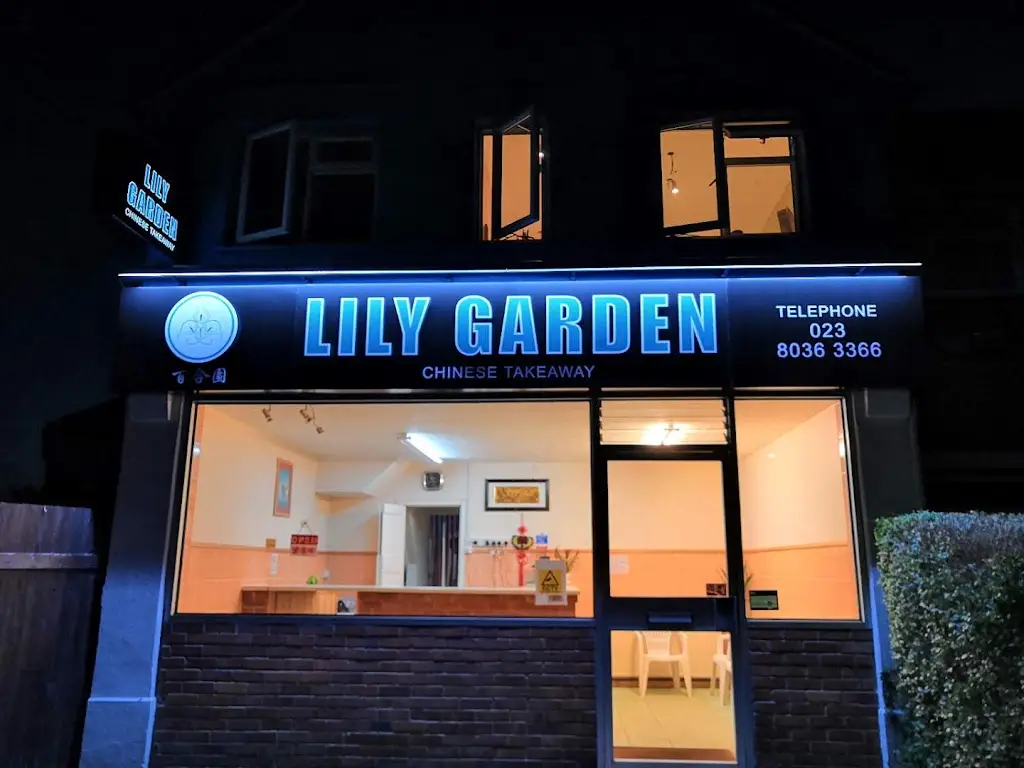 Lily Garden_Bishopstoke_slider_image_3