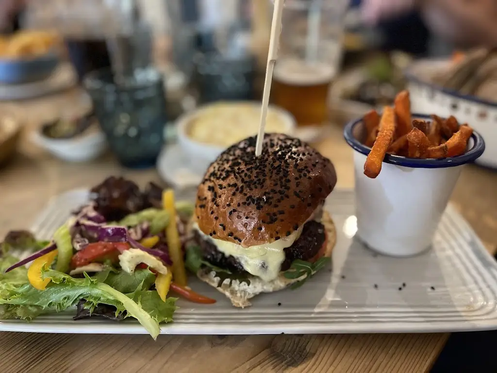 Menu_Dolphin Inn_Aldeburgh_image_9