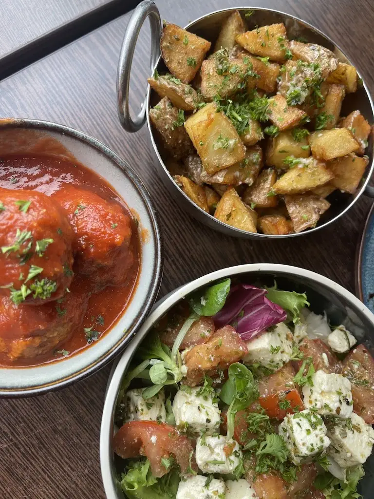 June McTear_Tapaz Restaurant & Bar_Bolton_review