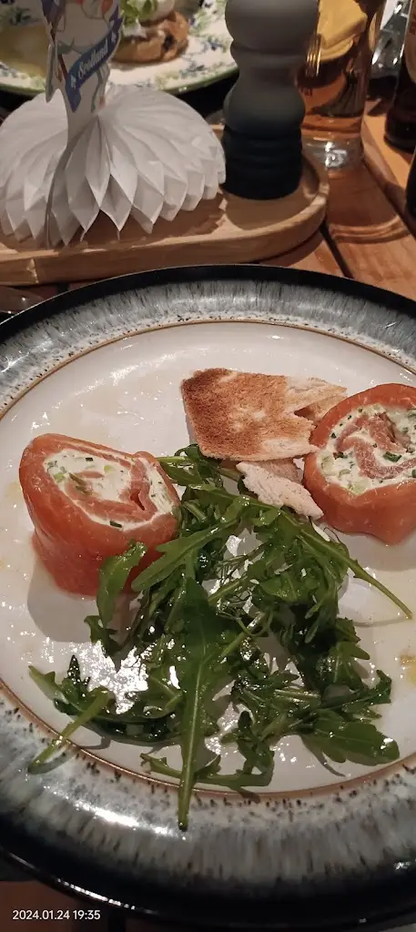 Michelle Arnold_Refined_Blidworth_review