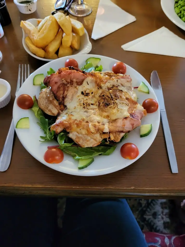 Lynne Buchanan_The Dearnesman_Bolton upon Dearne_review