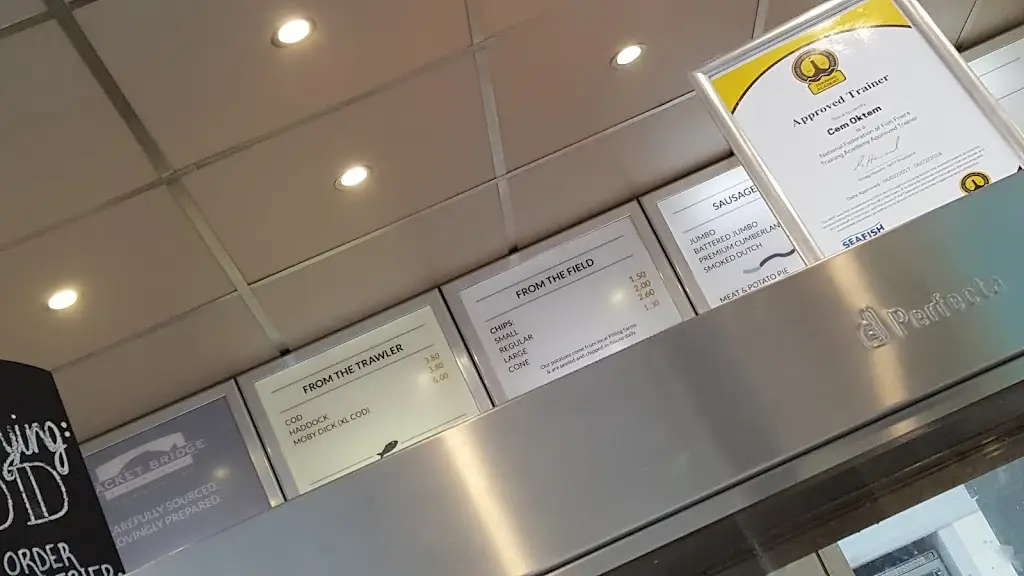 Menu_Packet Bridge Fish & Chips_Bolton le Sands_image_3