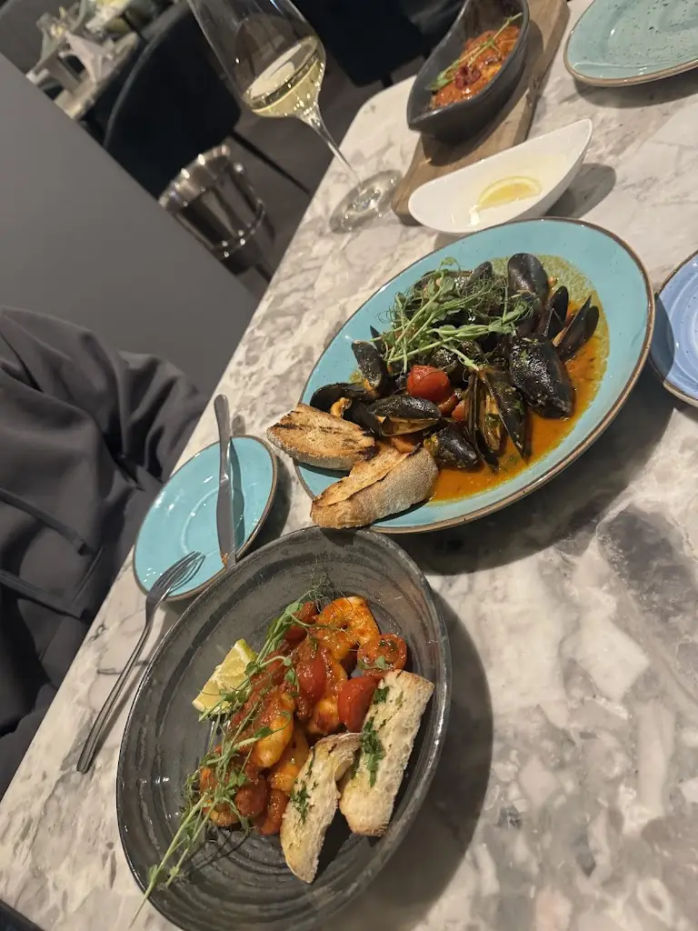 Marc L-B_Paolo's Italian Kitchen_Borehamwood_review