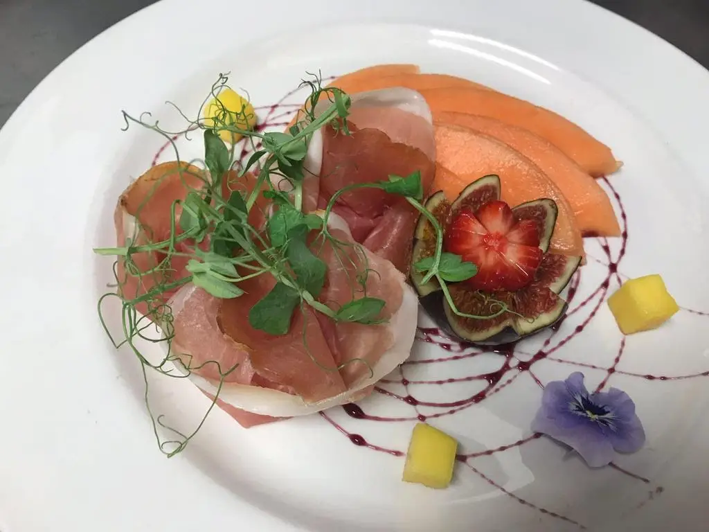 Paolo's Italian Kitchen_Borehamwood_slider_image_3