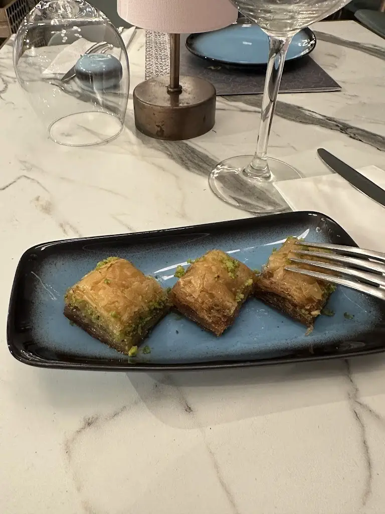 Menu_Divan Restaurant_Borehamwood_image_4