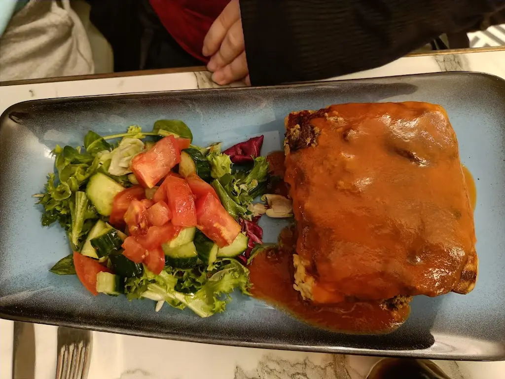 Gareth Williams_Divan Restaurant_Borehamwood_review