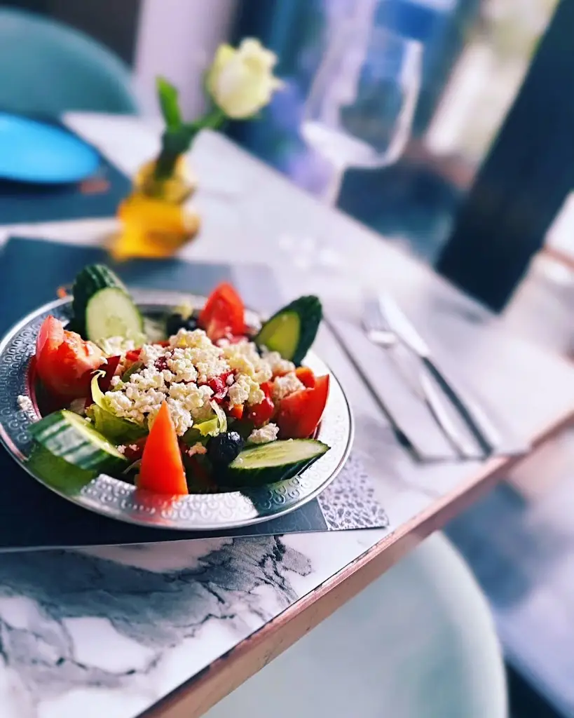 Divan Restaurant_Borehamwood_slider_image_3