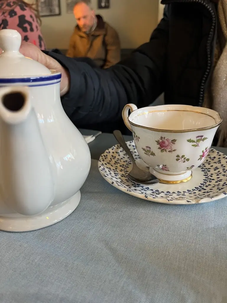 Stanley Spall_The Chocolate Teapot_Aldeburgh_review