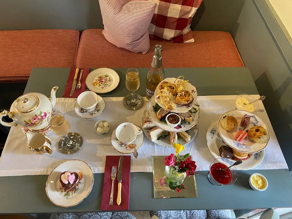 The Chocolate Teapot_Aldeburgh_slider_image_2