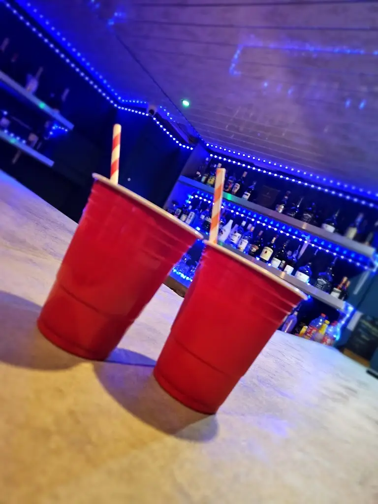 Bleuzy_VIBEZ BAR & RESTAURANT_Borough of Bolton_recensione