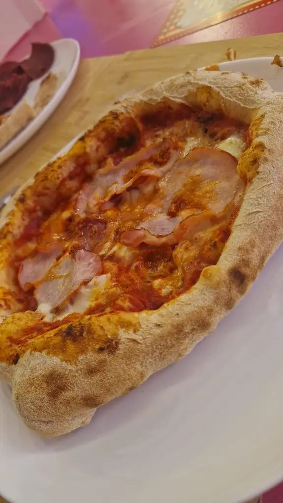 Menu_Lunapark_Borough of Bolton_image_3