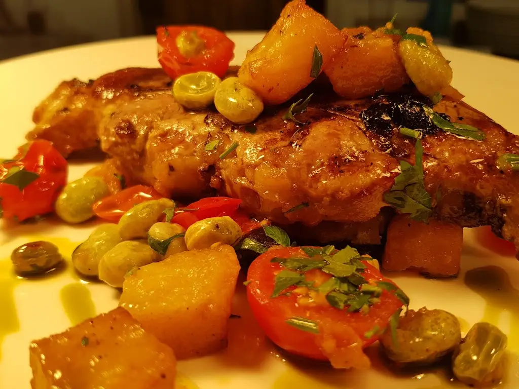 Parrot at Aldringham_Aldeburgh_slider_image_2