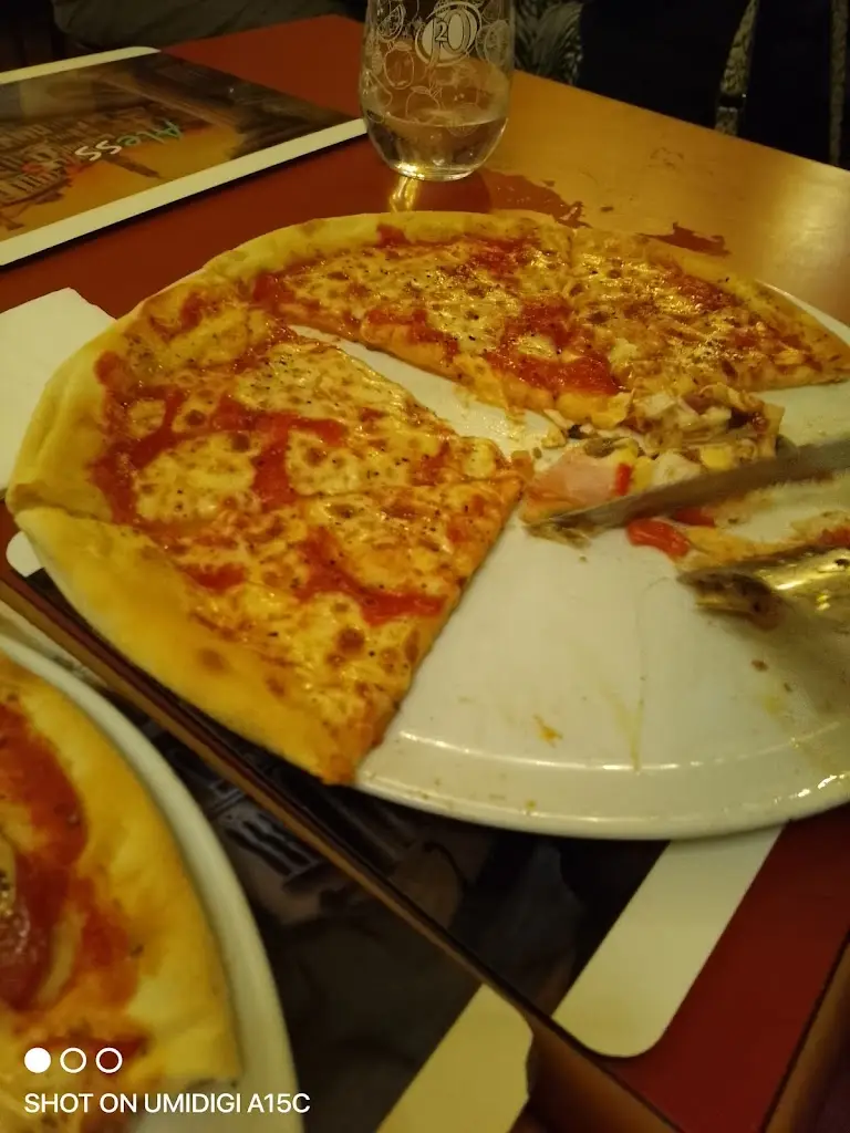 Ady Thewliss_Alessi's_Boosbeck_recensione