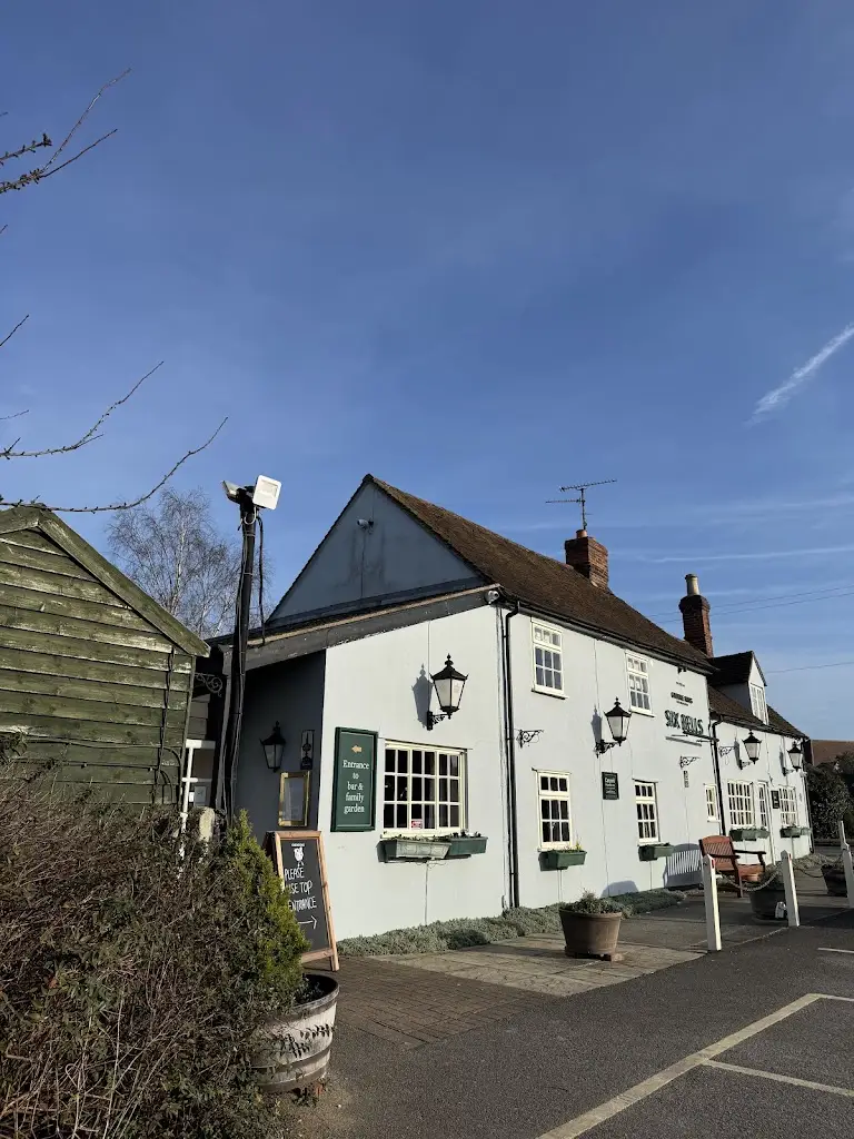 Kerry Green Photography_Six Bells_Boreham_recensione