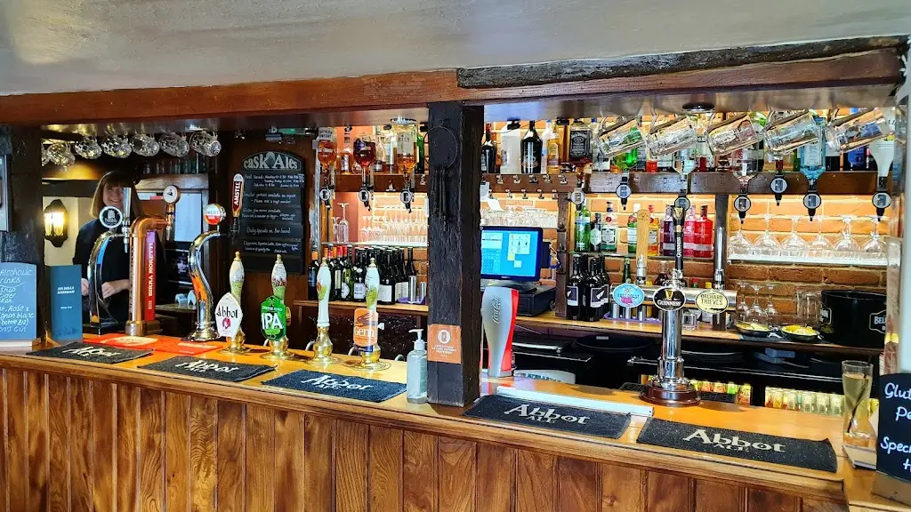 Six Bells_Boreham_slider_image_1