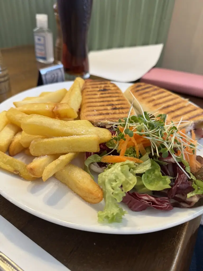 Six Bells_Boreham_slider_image_2