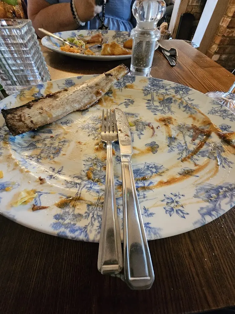 stella Spencer-Casey_Grange_Boreham_review