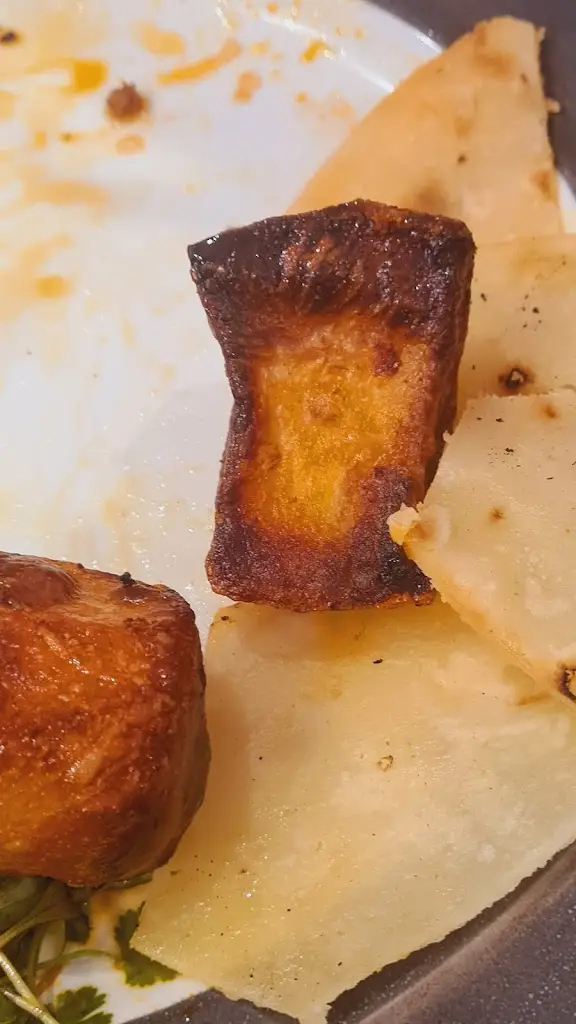 Sarah Kurze_Fête Grays Yard_Boreham_review