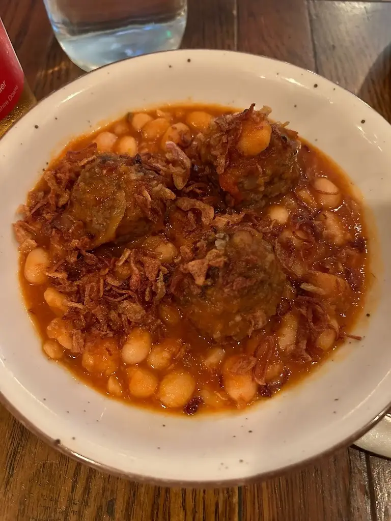 Juan Francisco Mora Palomino_Pulpo Negro_Alresford_review