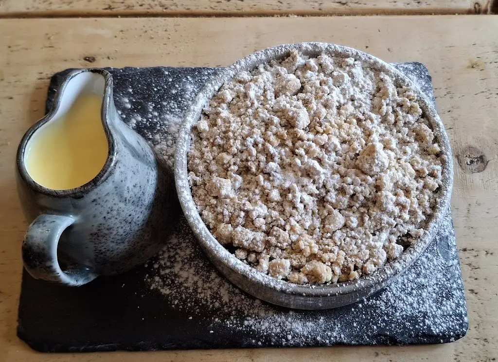 Claire Russell-Thomas_Papermakers Arms_Borough Green_review