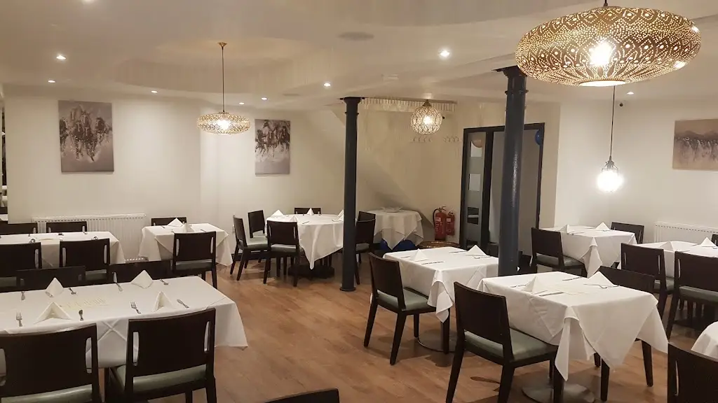 Yasmin_Borough Green_slider_image_3