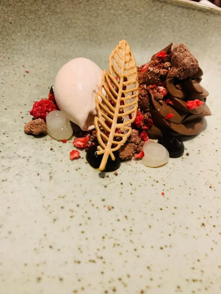 Heather Hutton_Maize Garden_Bolsover_review