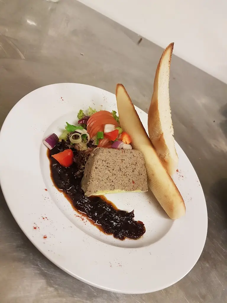 The Elm Tree_Bolsover_slider_image_3