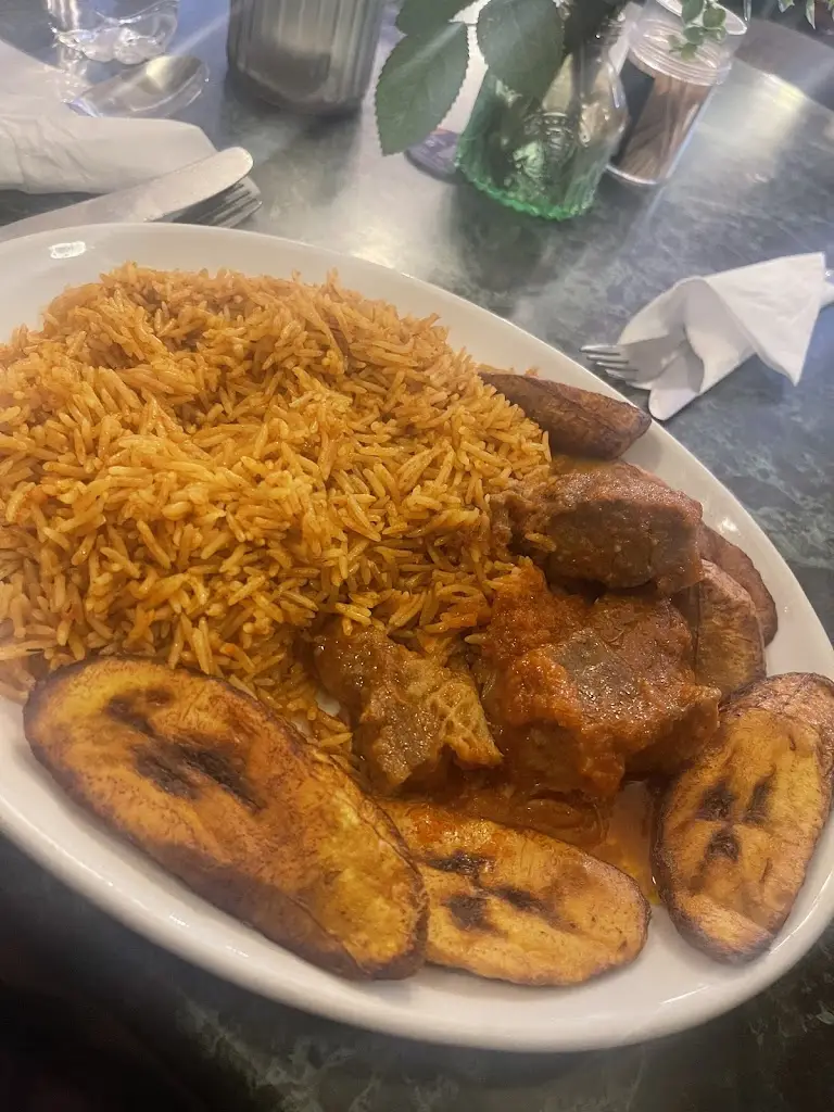 Nicola Vose_Kemola Lounge_Bootle_review