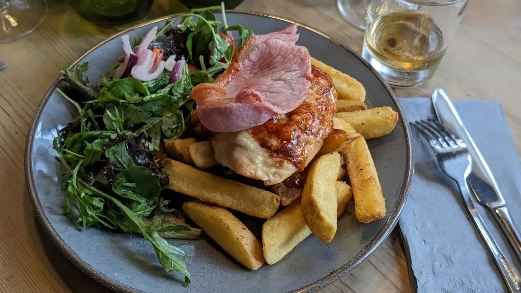 Menu_The Cricketers Inn_Alresford_image_5