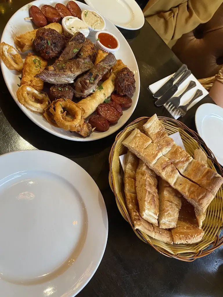 JOANNA HUGHES_DEFNE TURKISH BBQ RESTAURANT AINTREE_Bootle_review