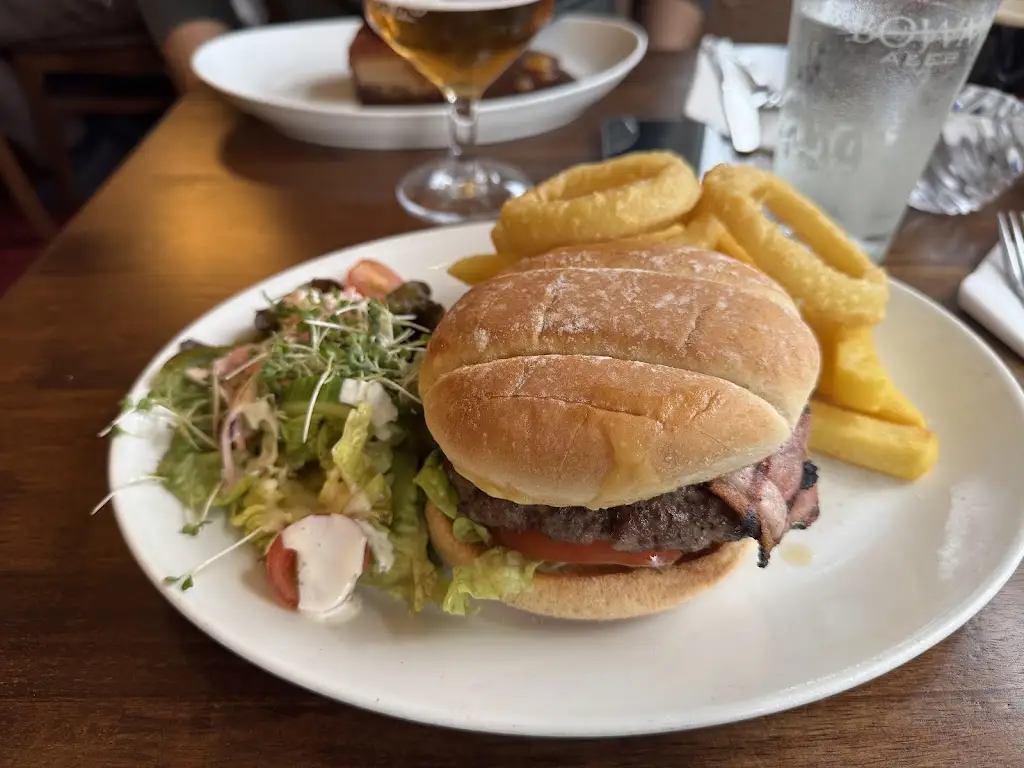 The Hinton Arms_Alresford_slider_image_2