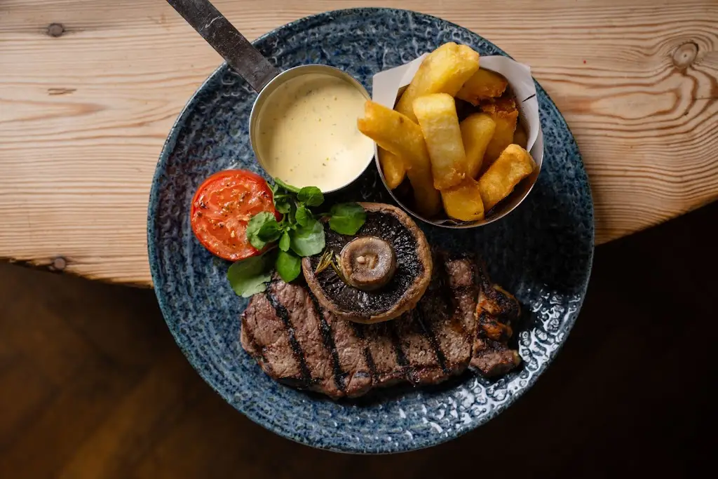 Harper’s Steakhouse & Bar at the Weighbridge_Borough of Swindon_slider_image_3