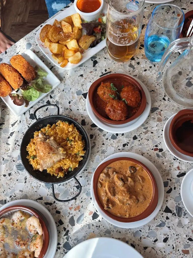 Paige Doolan_Los Gatos_Borough of Swindon_review