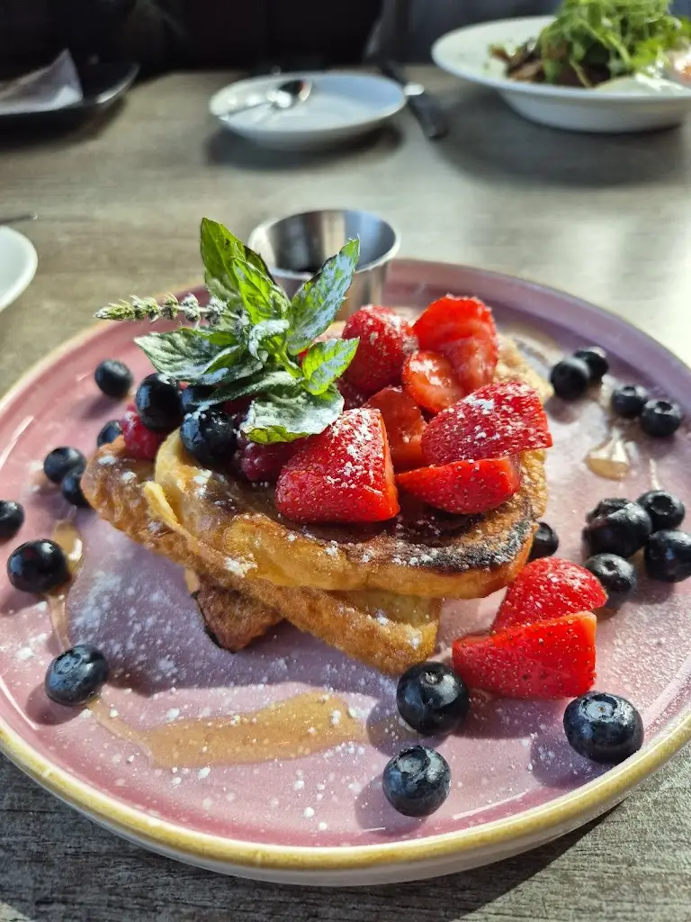 Richard Ilderton_Breeze Lounge_Blyth_Bewertung