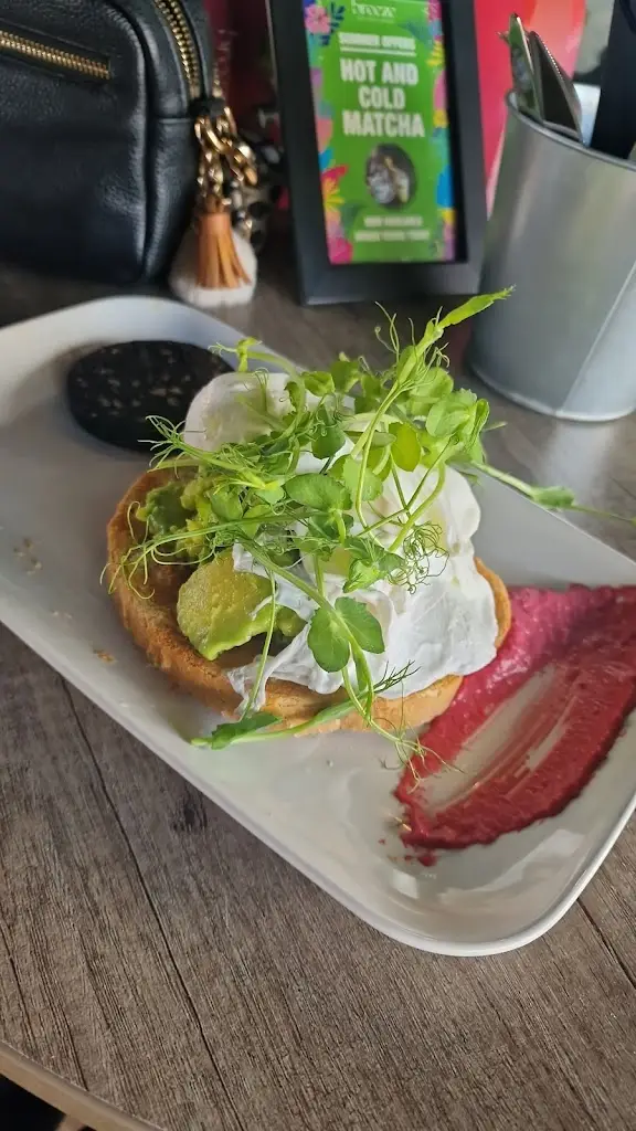 Breeze Lounge_Blyth_slider_image_3