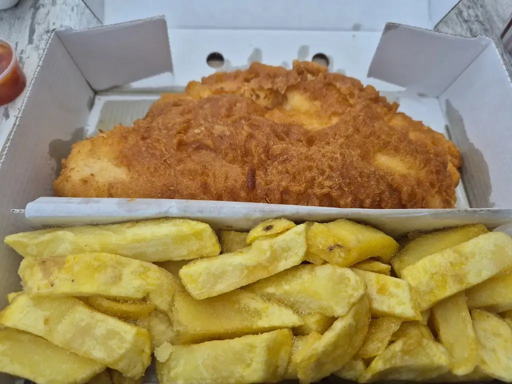 John Hunt_Coastline_Blyth_review