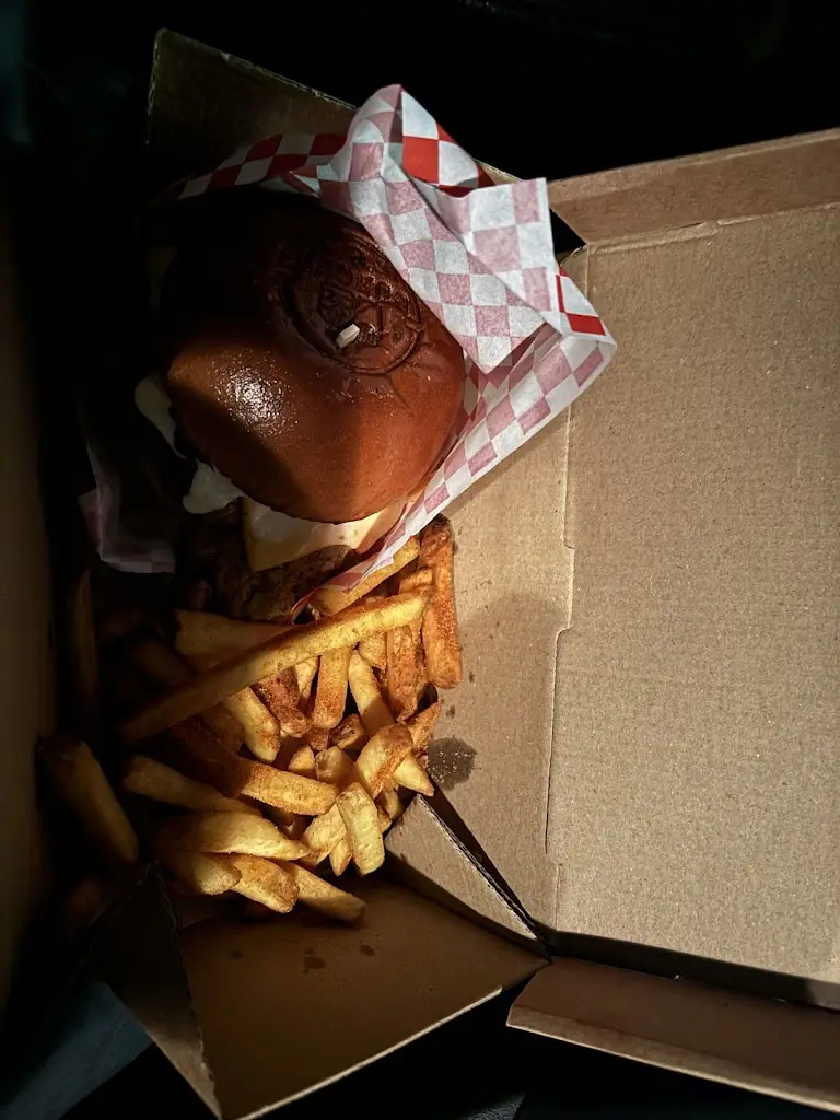 Menu_Burger 8 Blyth_Blyth_image_5