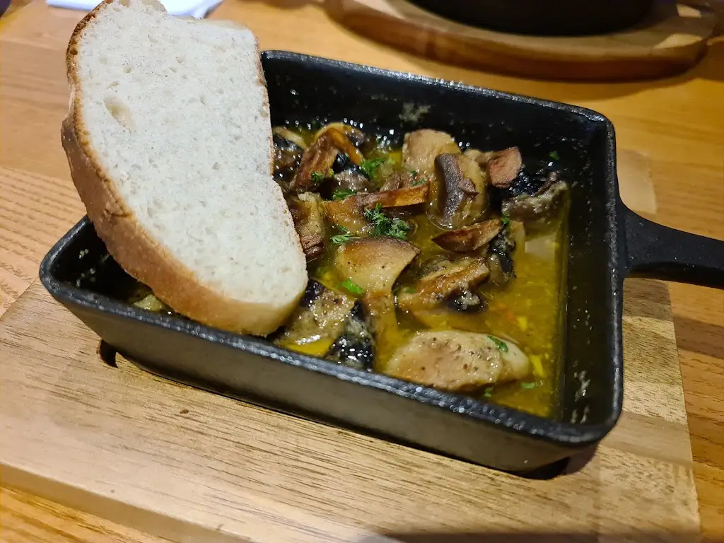 Menu_Castello Restaurant_Borough of Bury_image_7