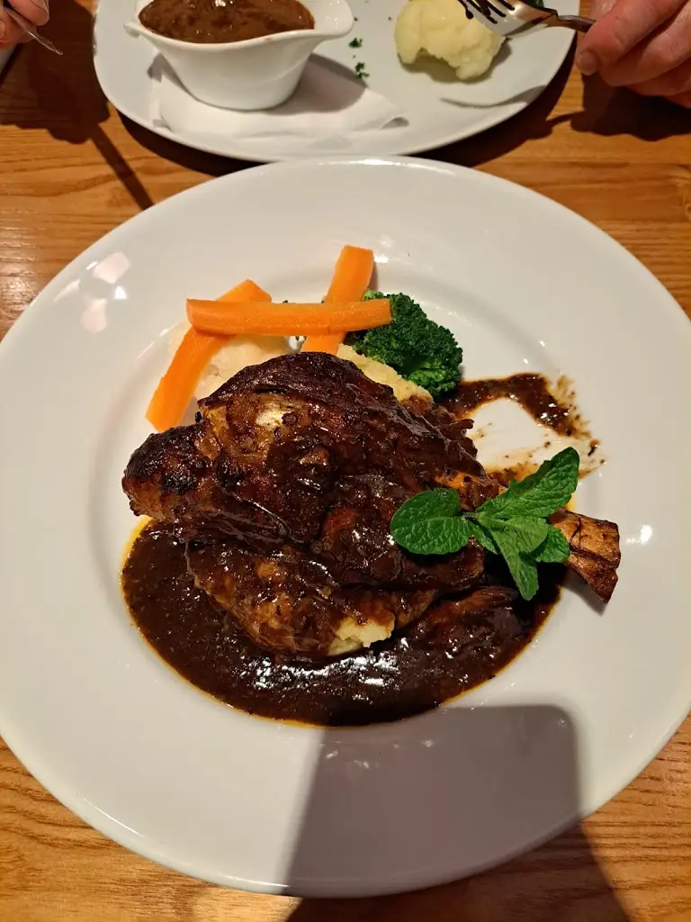 Sean Hall-moore_Castello Restaurant_Borough of Bury_review