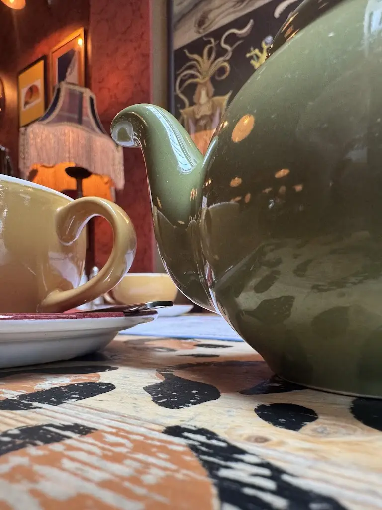 Bronwyn Emslie_Racconto Lounge_Borough of Bury_review